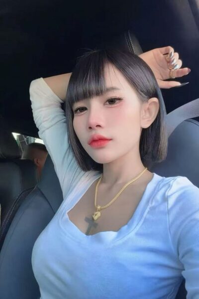 QUEENA